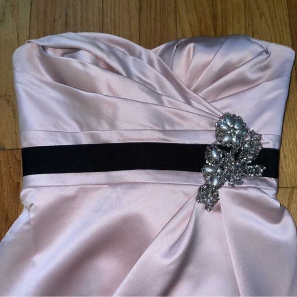 Satin Pink Balloon Dress with Jewel and Black Tie - Picture 4 of 11